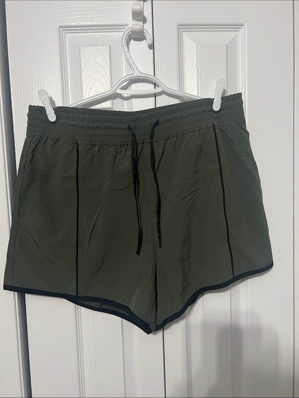 Hyba Women's Olive Green Athletic Shorts